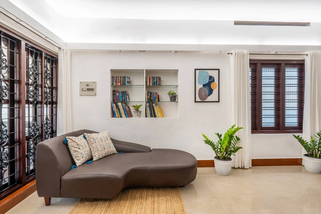 Romantic monsoon getaway on a private Alleppey houseboat with rain-kissed waters