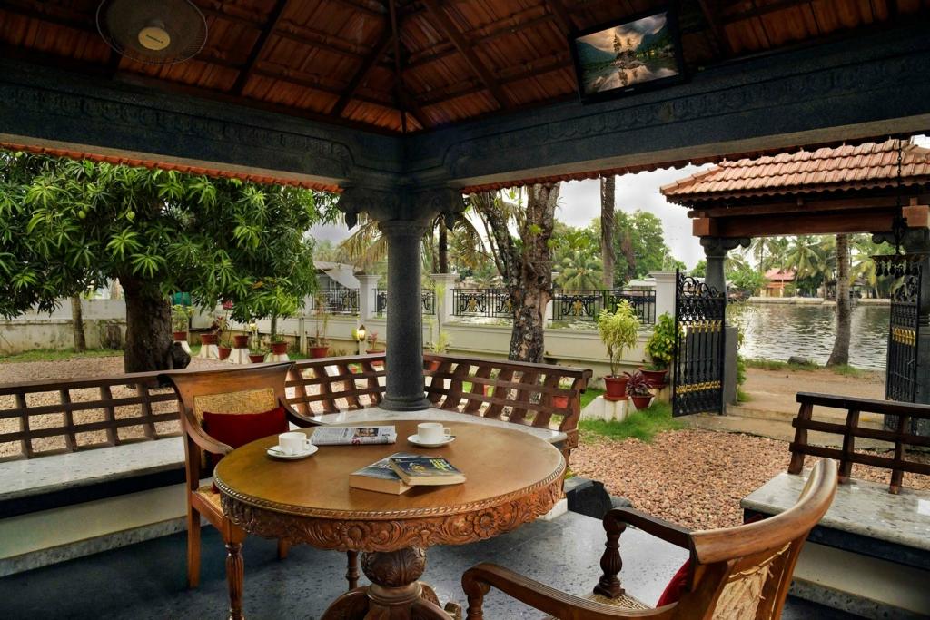 Family-friendly homestay in South India with adventure activities and spacious villas