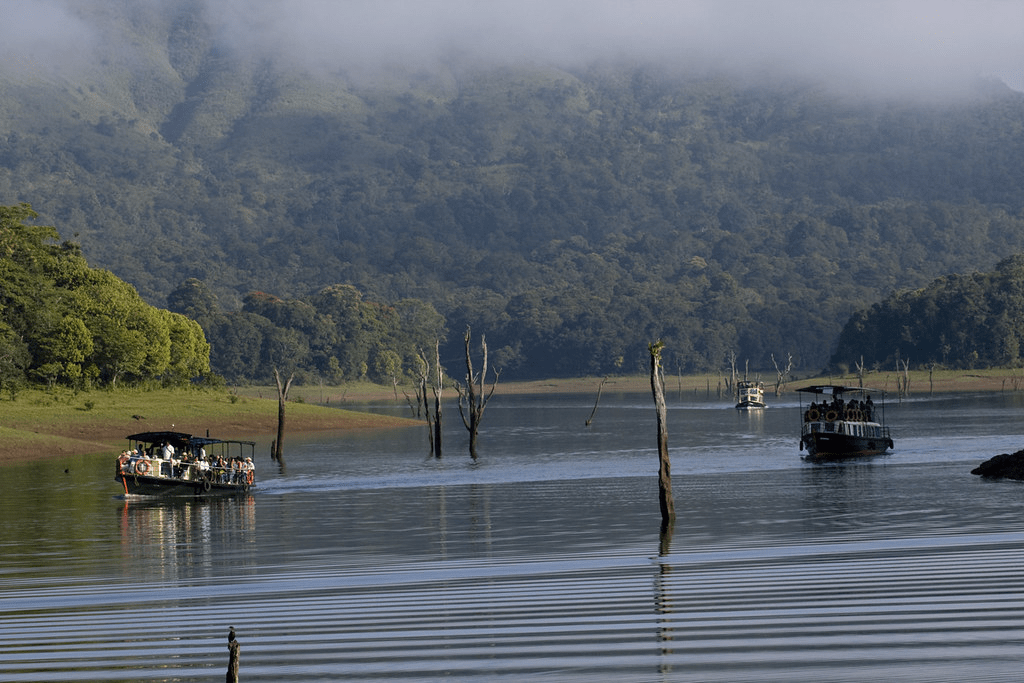 periyar lake - best places to vist for mumbai to kerala trip