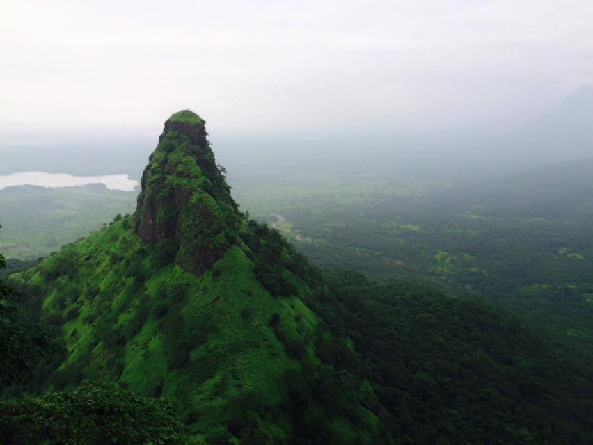 Image Credit: Siddharth guitar via Wikimedia commons , Gorakgad