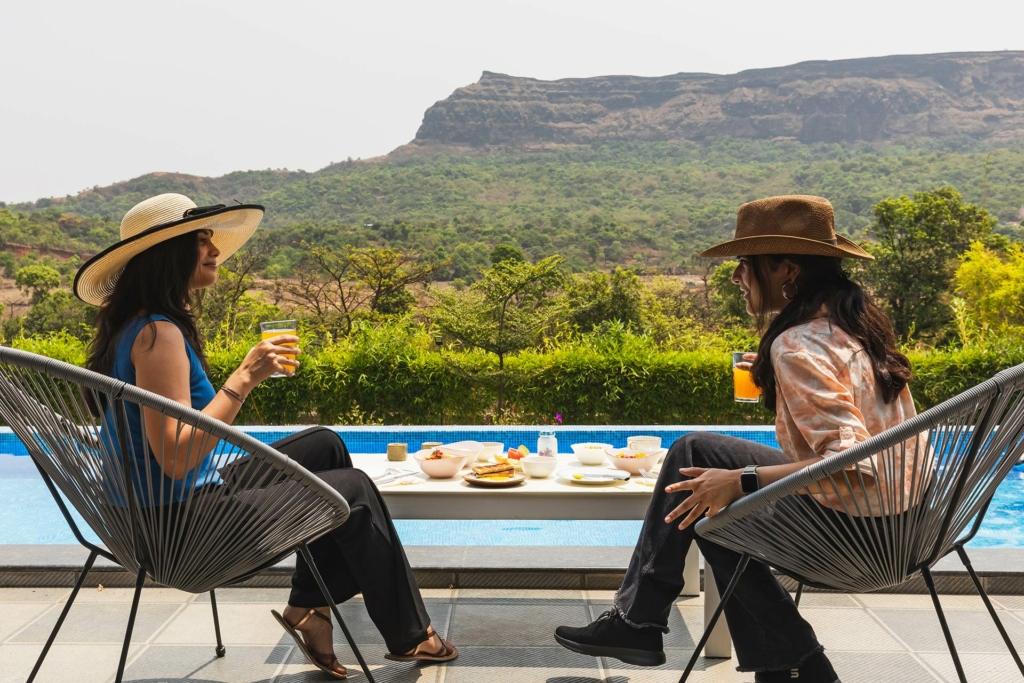 Stay in Lonavala with a breathtaking view