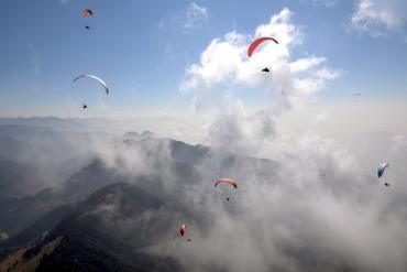paragliding in bir billing