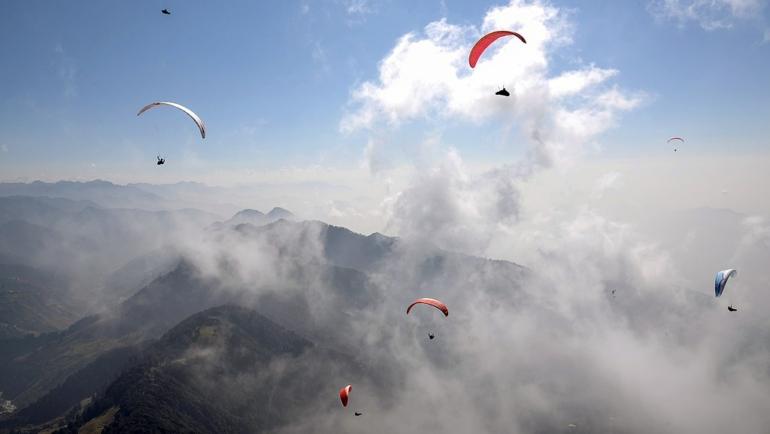 paragliding in bir billing