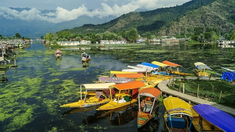 Srinagar mein ghumne ki jagah