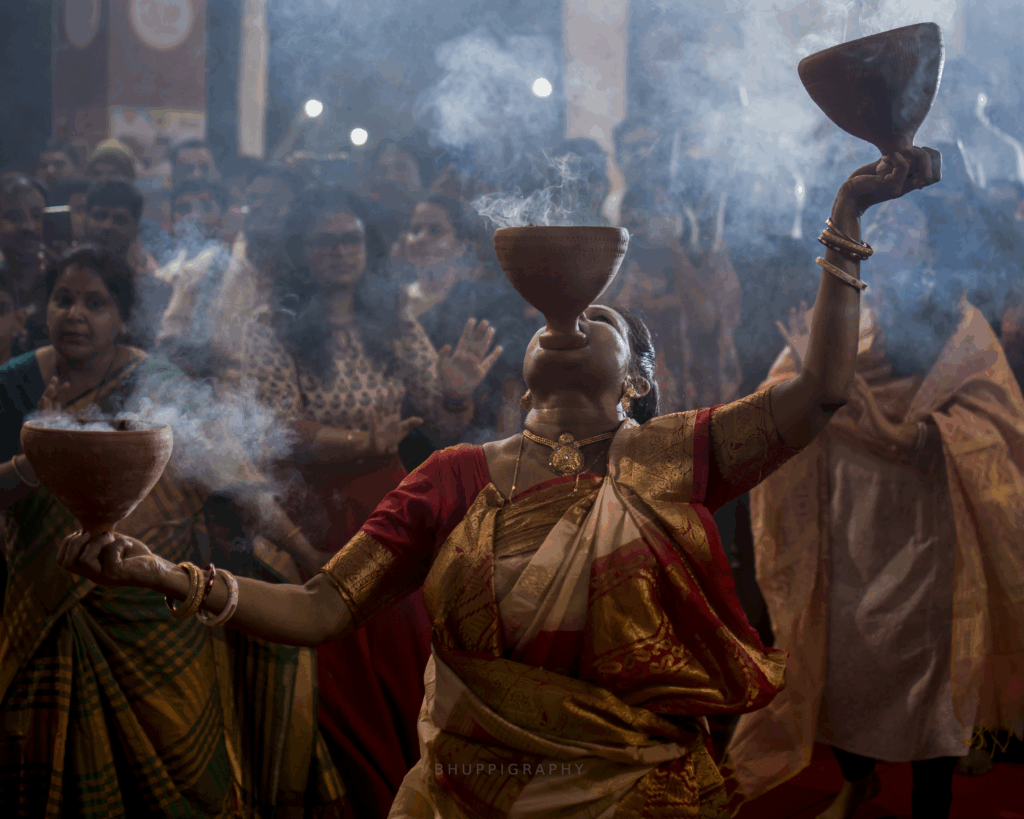 Dhunuchi Naach in kolkata for festivals