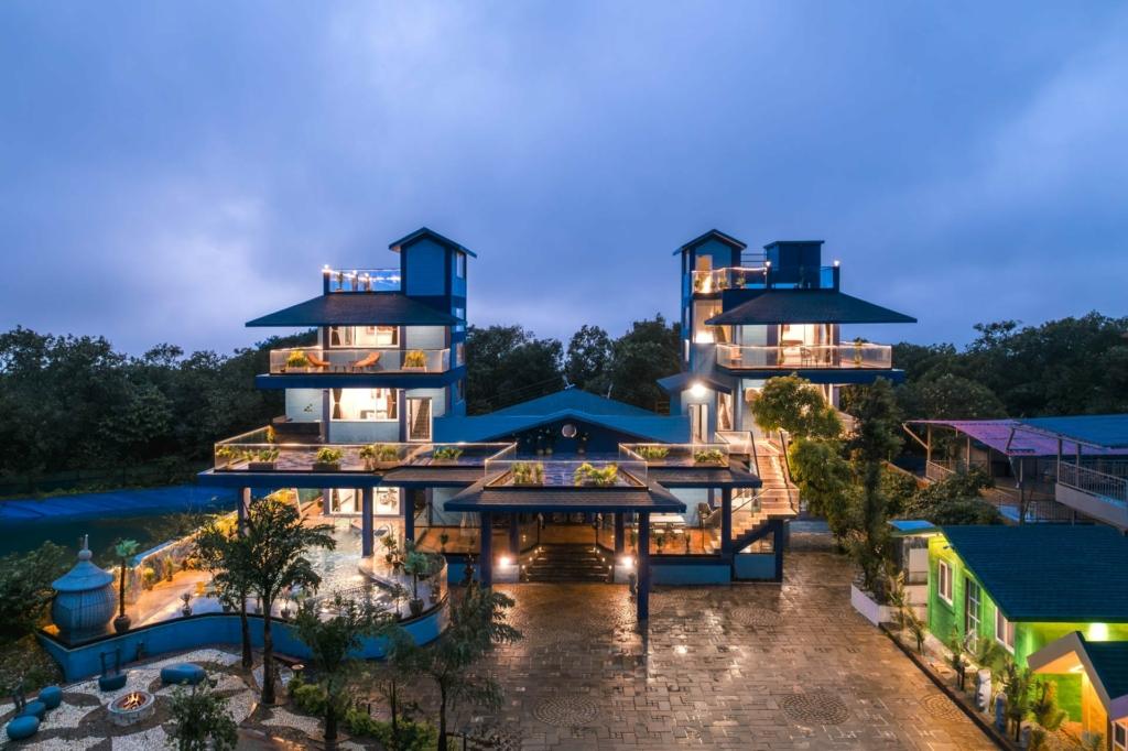 Veg villa near Mumbai