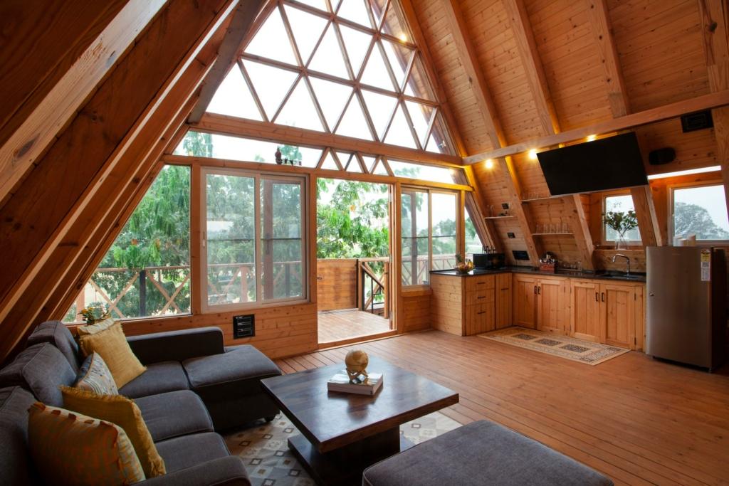 cottages for one day monsoon treks near Bangalore