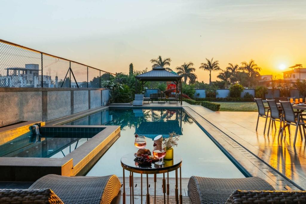 pool villas in lonavala for long weekend in september