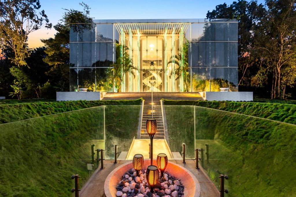 luxury villas with pool near bangalore