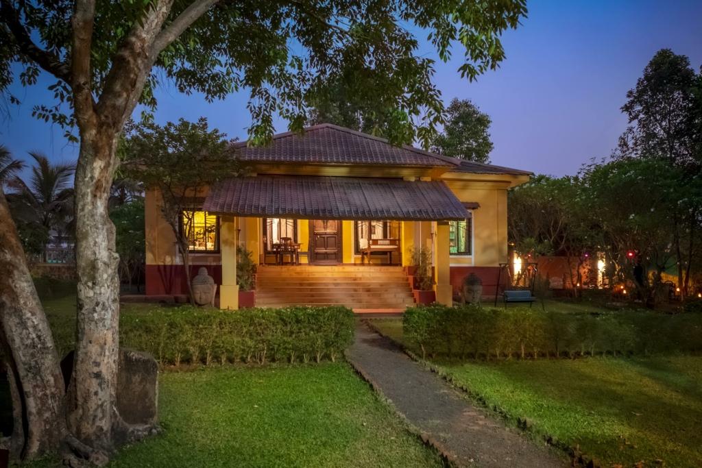 Veg villa near Mumbai