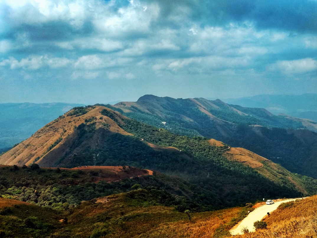 Image : Madhav via Unsplash