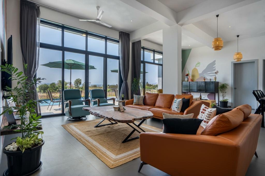villas near mumbai