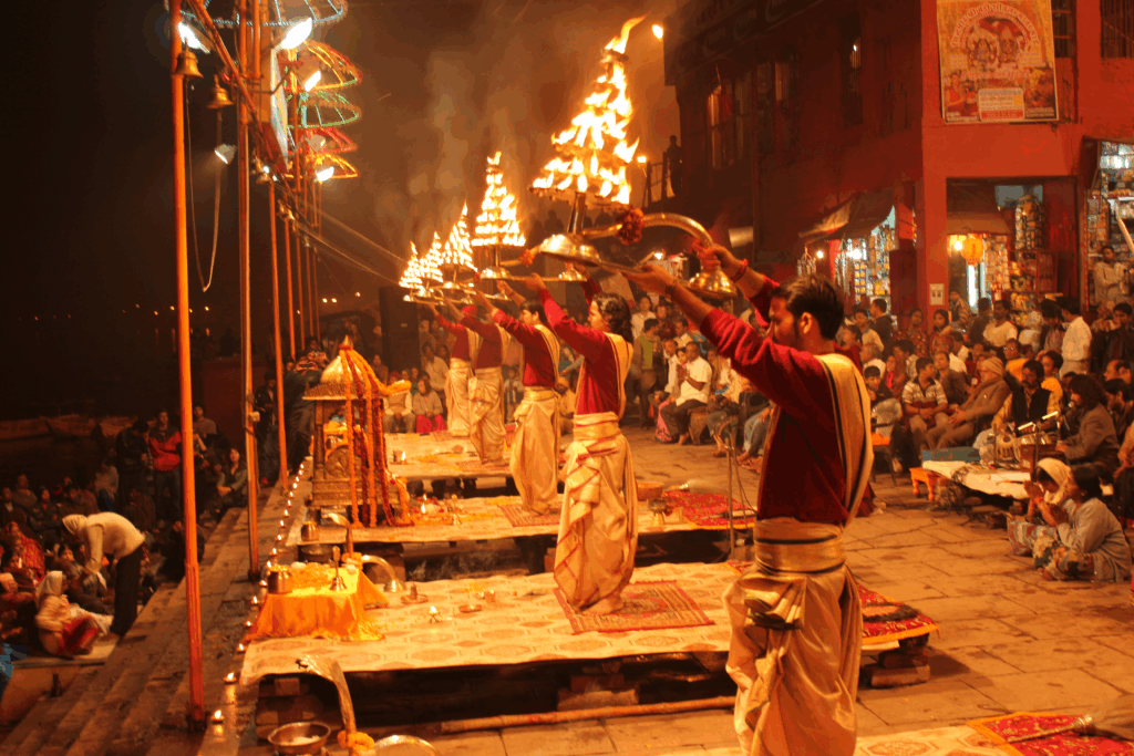 ganga aarti in varanasi in november