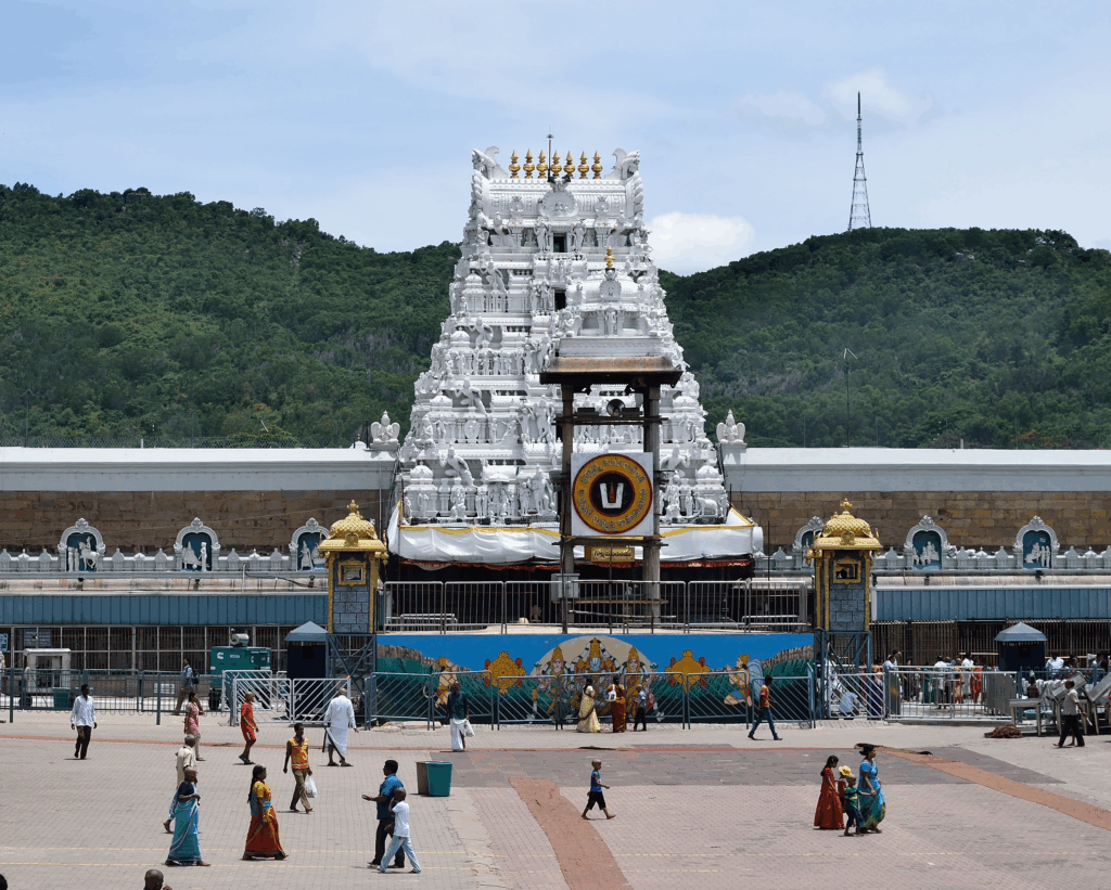 तिरुपति बालाजी मंदिर दर्शन