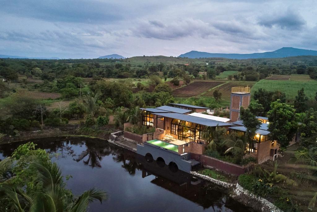 lakeside villas in satara 