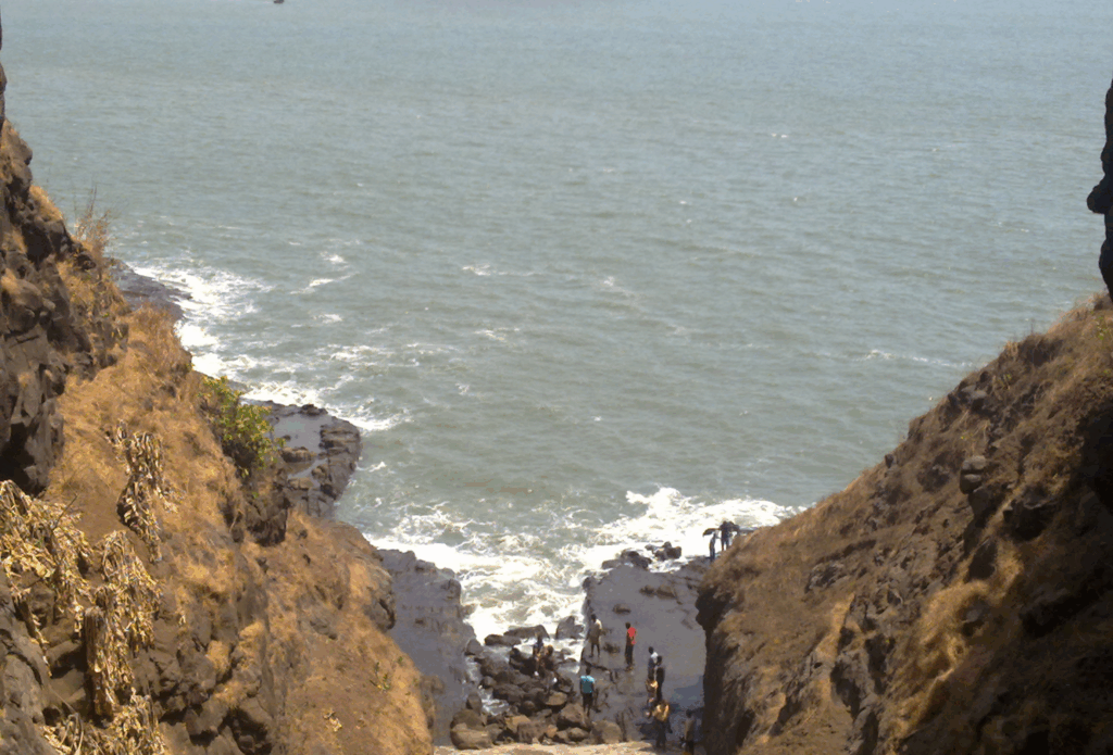 harihareshwar beach in konkan