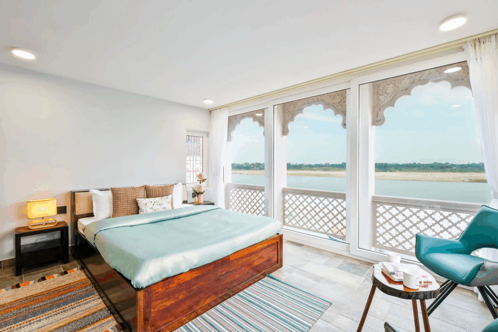 STAYS IN VARANASI NEAR GANGA RIVER