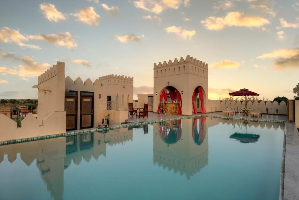 palace like stays in jaisalmer
