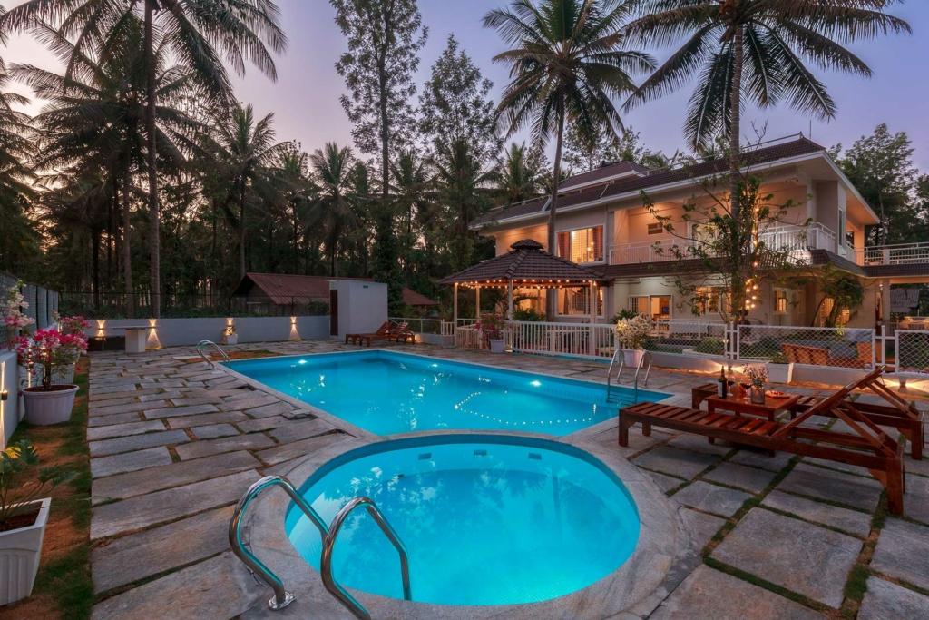 pool villas in coorg