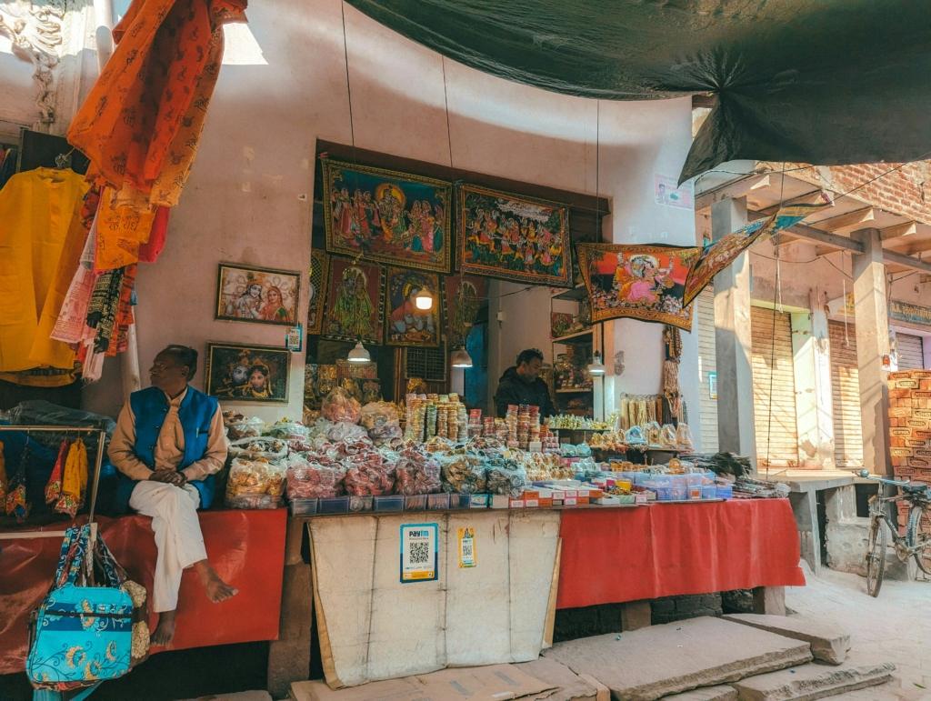 Image credit: Aarn Giri via unsplash
Image of local shops in Gokul, Holi 2026, Raman Reti, Chaurasi Khamba