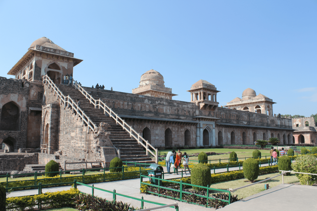 indore to mandu distance, places to visit near indore