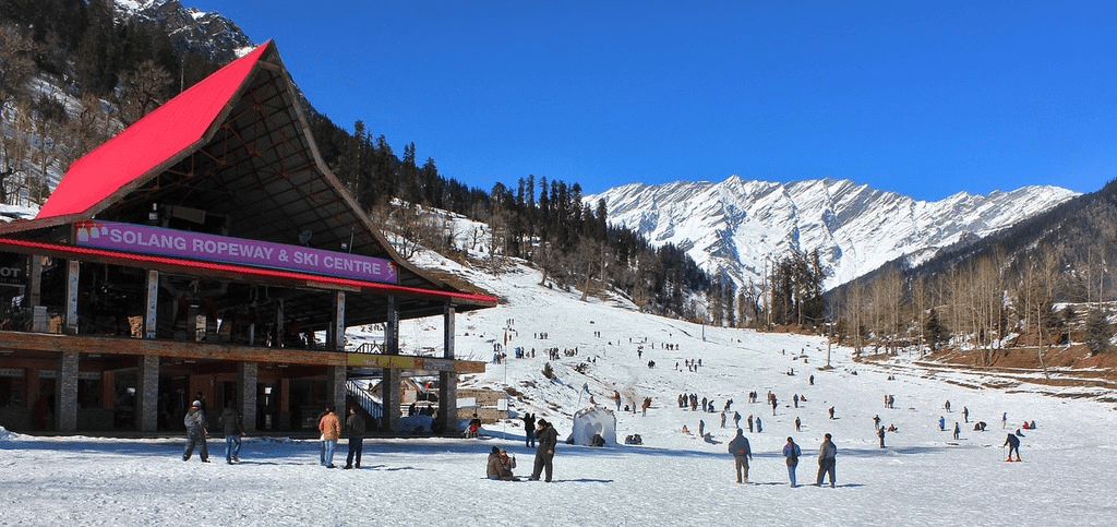 winter activities in solang in manali