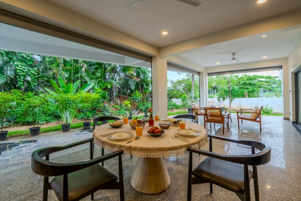 Places to propose, villa in Bangalore