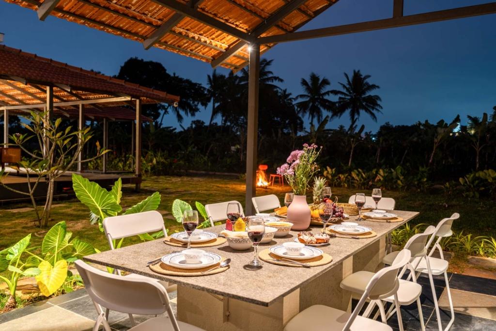 Valentine's day 2026, places to stay near Bangalore, weekend getaways near Bangalore