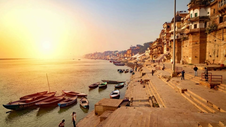 sunrise boat ride in Varanasi