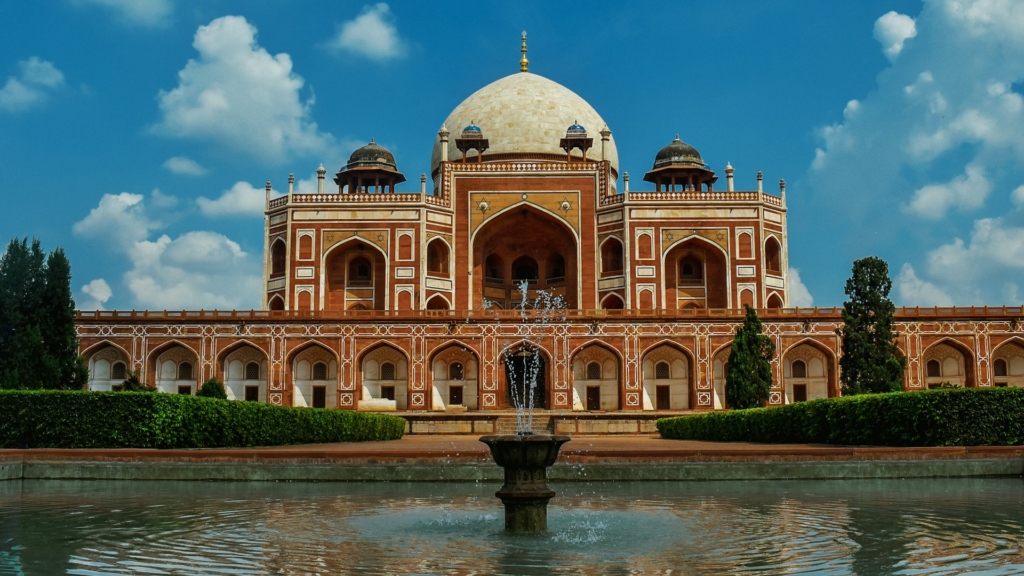 Image credit:
Aqib Ahmed via unsplash
Humayun's tomb, new delhi