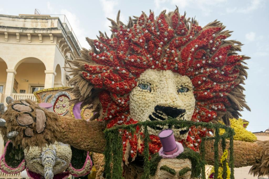 Image credit: edgar cavazos via unsplash
GoPLcaes to visit in Goa