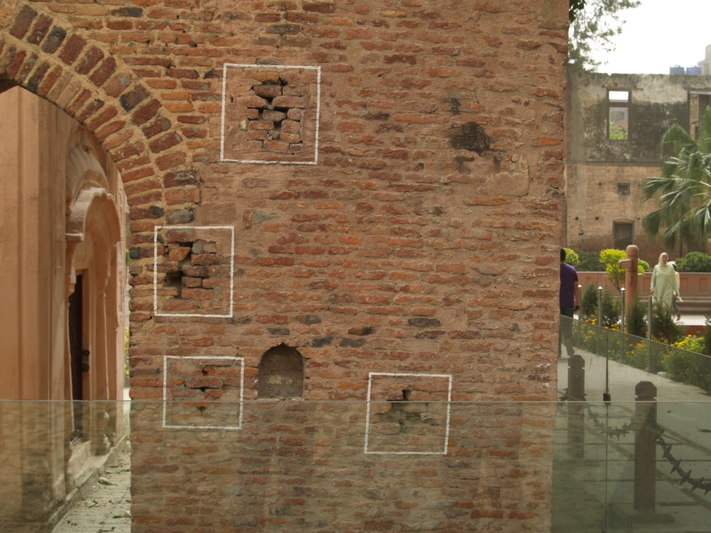 jallianwala bagh in amritsar in april