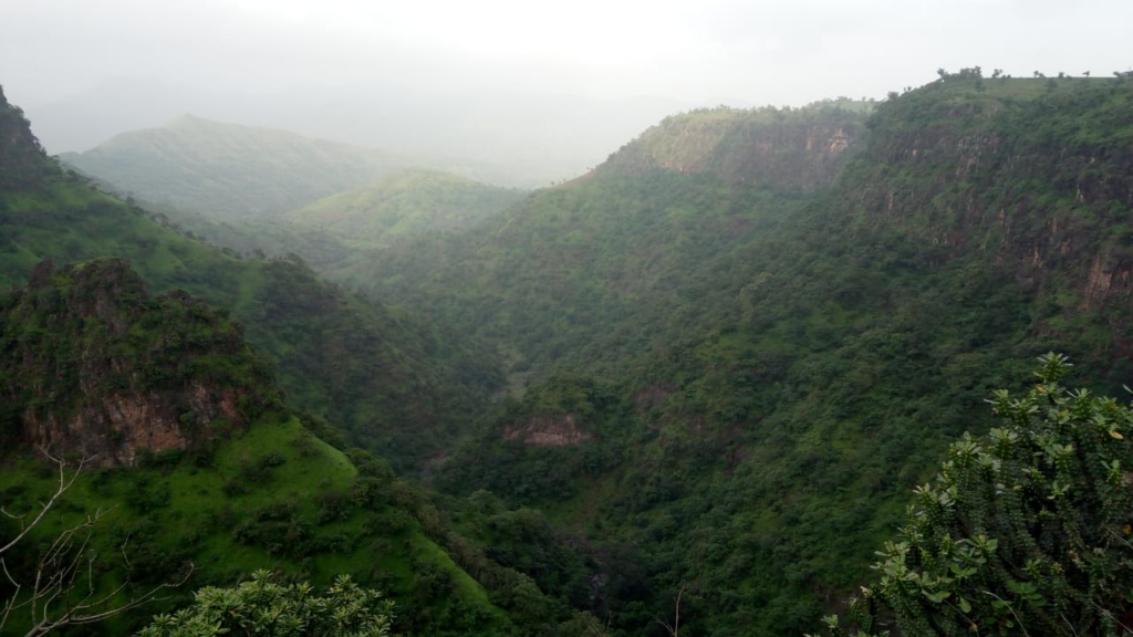 hillstations in maharashtra in april