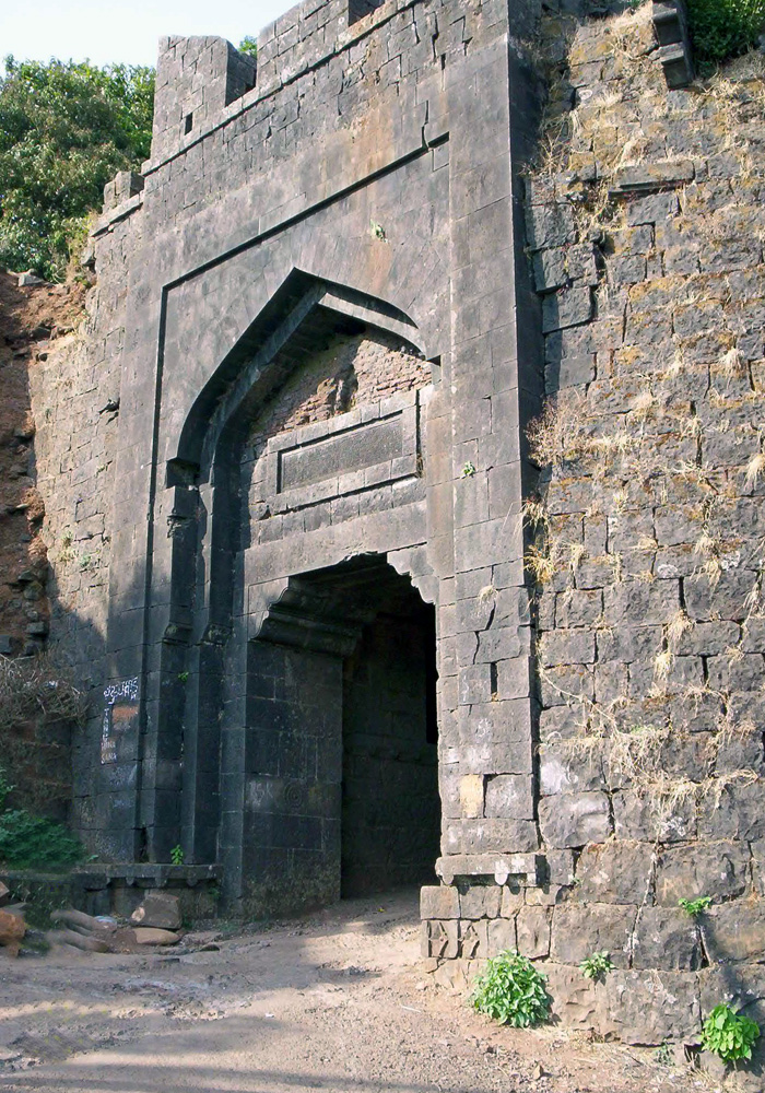 pahanal fort trek in april