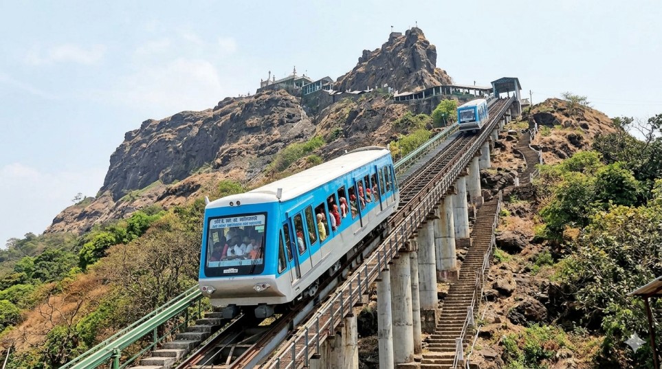 India's longest funicular railway Shri Malanggad