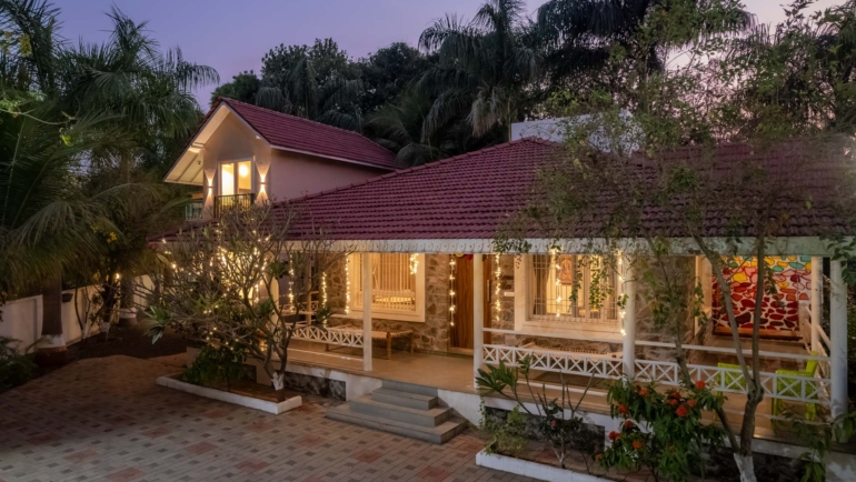 Luxurious villa in Shirdi
