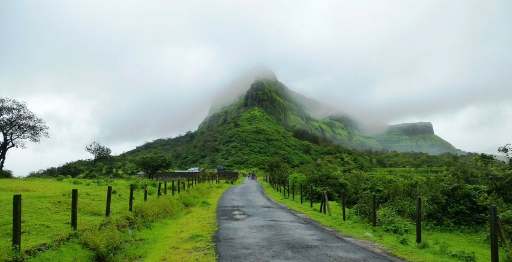 visapur fort trek in june for monsoon