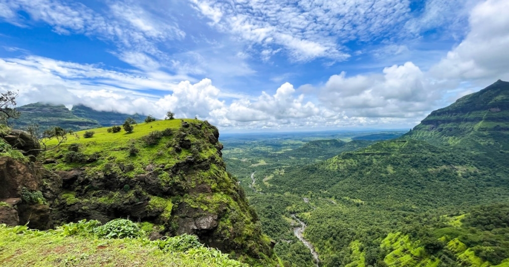 3. Naneghat Reverse Waterfall, waterfalls near pune