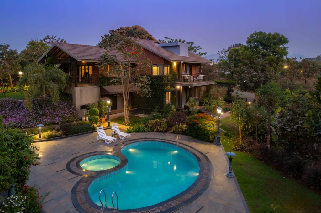 best monsoon villas in nashik in august